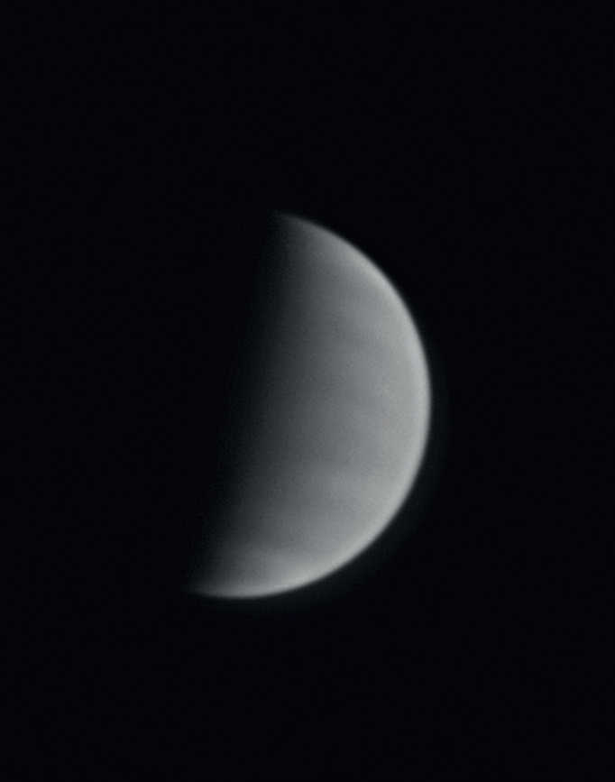Bild des Planeten Venus. Mit einem
UV-Filter konnten einige Wolkenstrukturen aufgenommen
werden. Mario Weigand