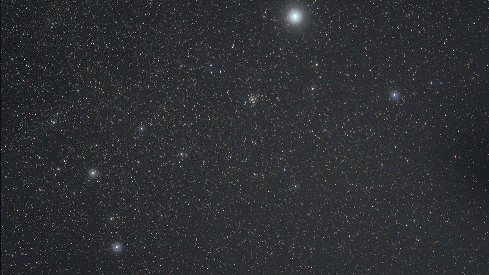 The constellation of Canis Major contains open clusters from different catalogues, all visible with binoculars. Rolf Löhr/CCD Guide