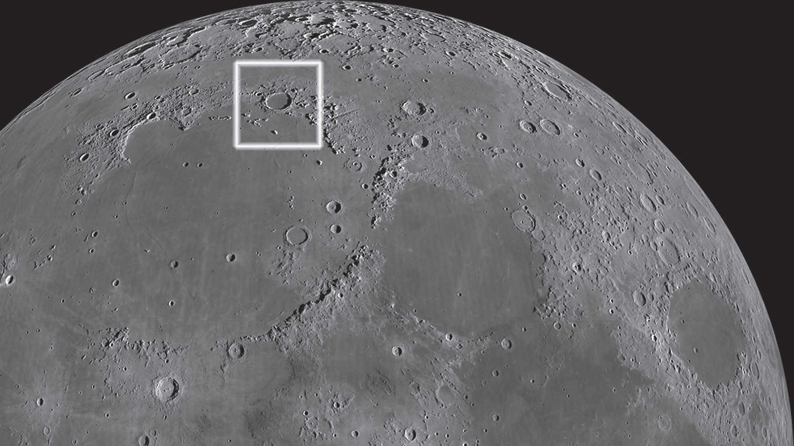 Am nördlichen Rand des Regenmeers befindet sich die dunkle Wallebene Plato. NASA/GSFC/Arizona State University