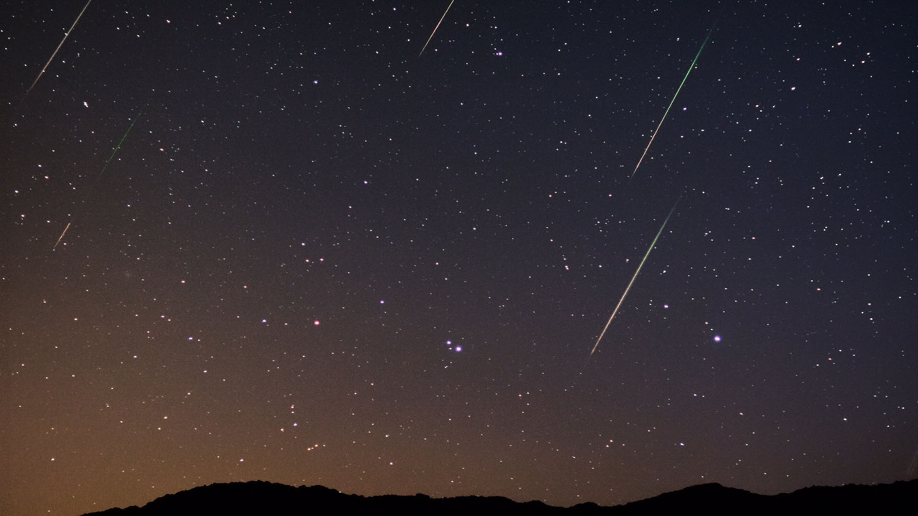 Bild av fyra perseidspår Fotograf: Sebastian Voltmer