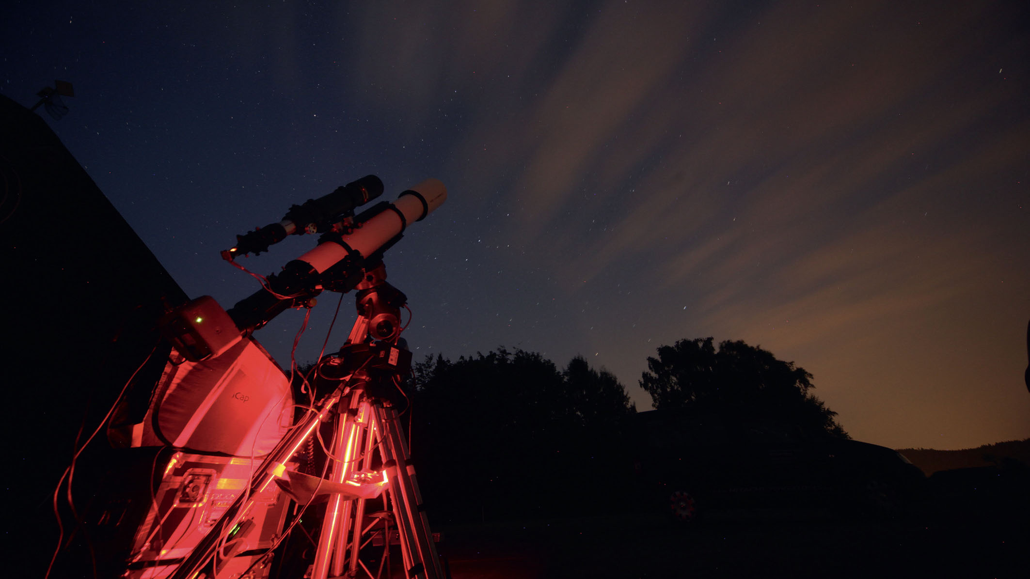 Perfectly-exposed images guaranteed: a telescope with autoguiding equipment in action. Mario Weigand