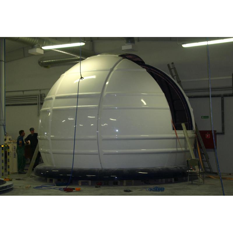 Omegon Cúpula de observatório com 5,5m de diâmetro
