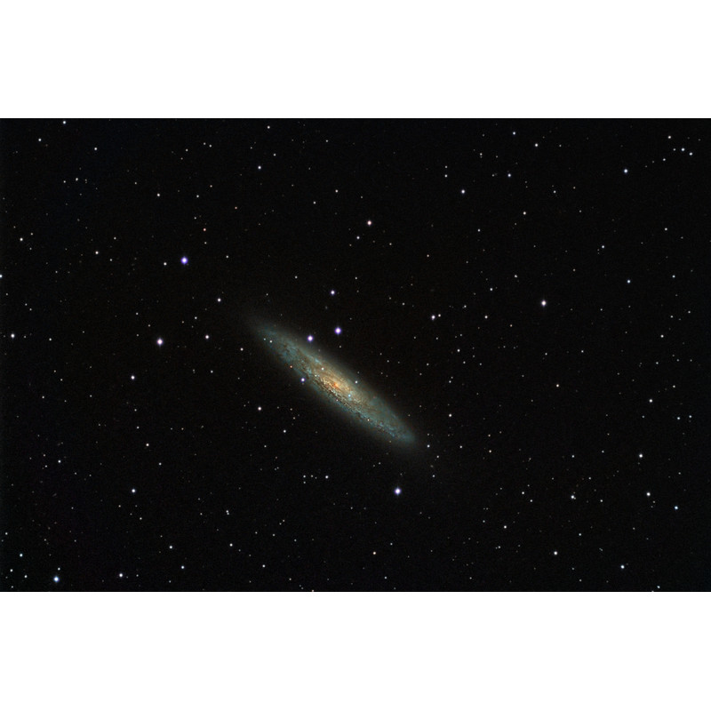 Omegon Apochromatic refractor Pro APO AP 100/600 ED Carbon OTA + 2'' Field Flattener